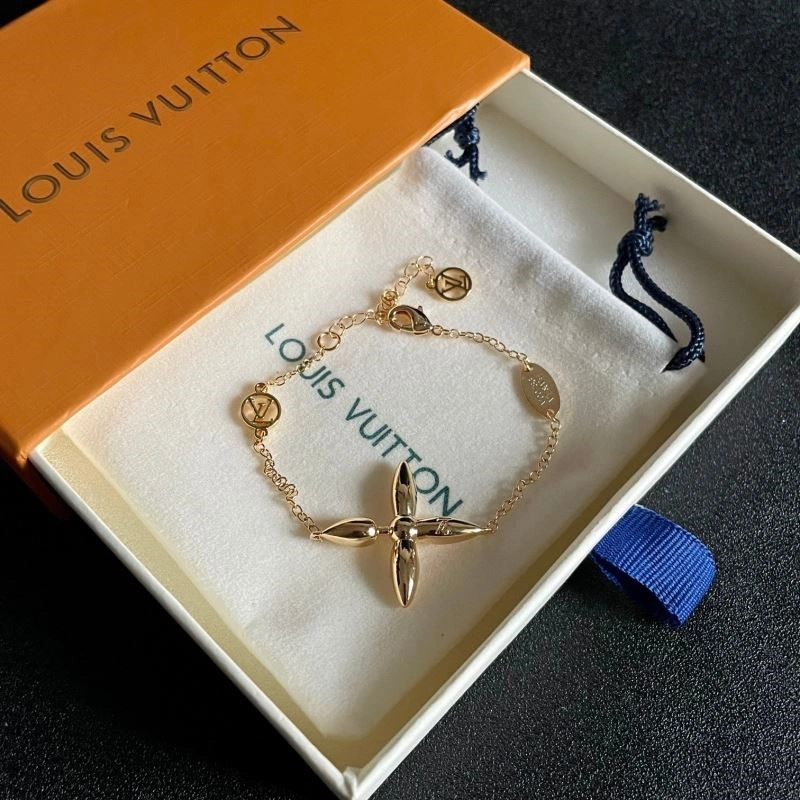 Louis Vuitton Bracelets Snug 249168