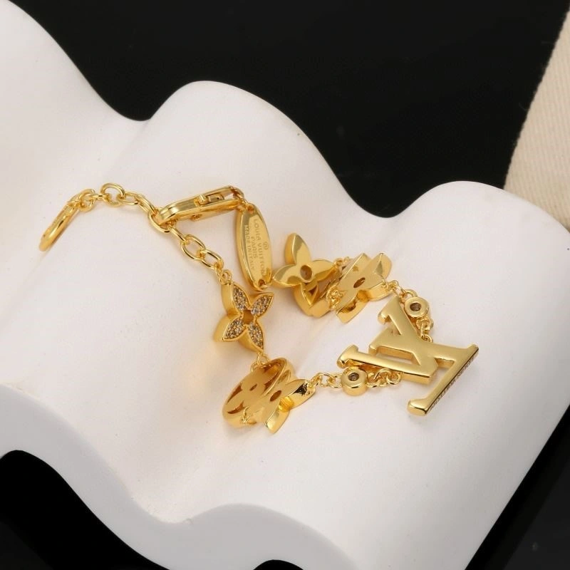 Louis Vuitton Bracelets Bright 249150