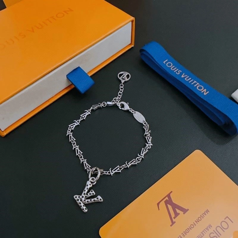 WrinkleFree Louis Vuitton Bracelets 249149