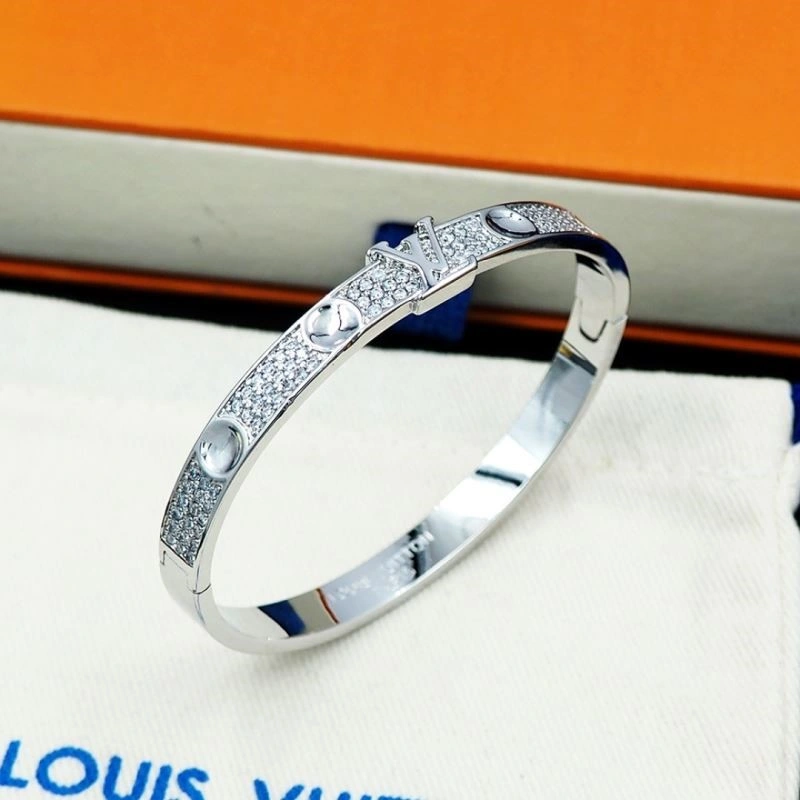 Fashionable Louis Vuitton Bracelets 249151