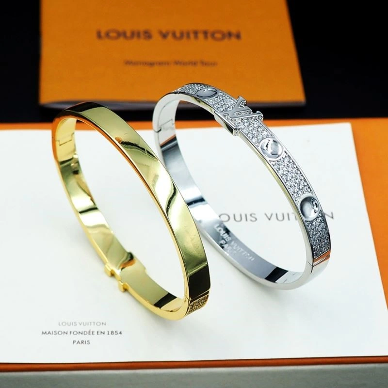 Fashionable Louis Vuitton Bracelets 249151