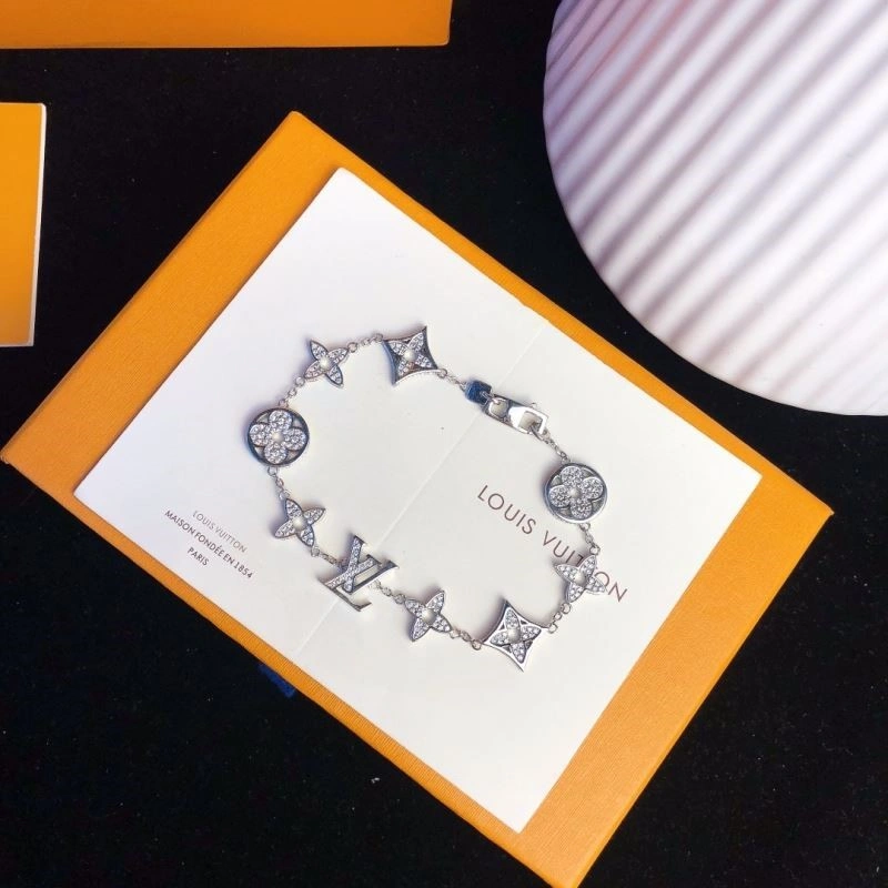 Louis Vuitton Bracelets Sporty 249146