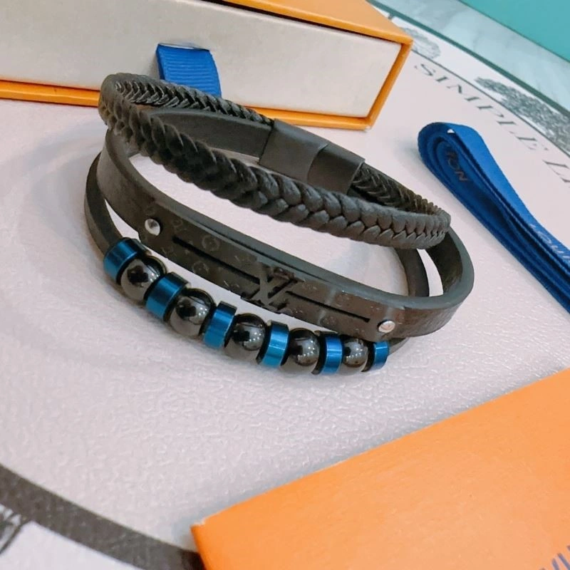 Bold Louis Vuitton Bracelets 249144