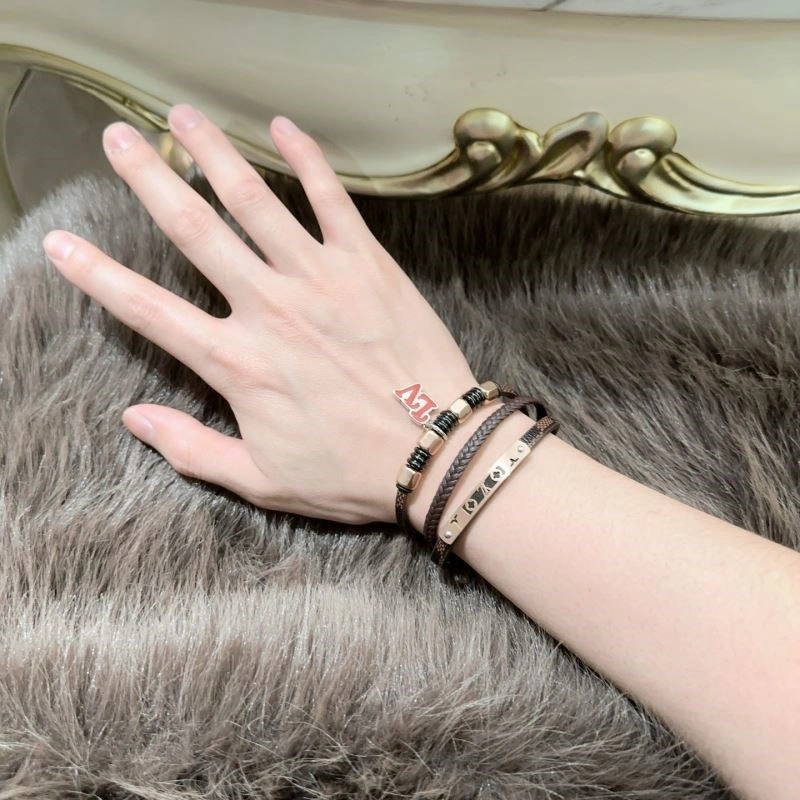 Louis Vuitton Bracelets Flexible 249143