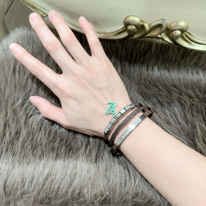 Unique Louis Vuitton Bracelets 249142