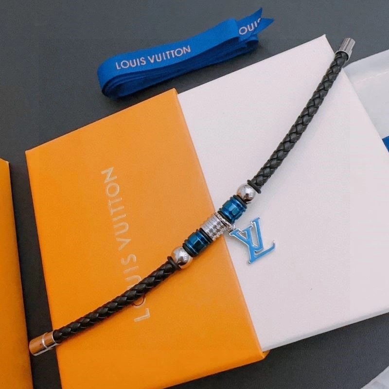 Louis Vuitton Bracelets ZipUp 249139