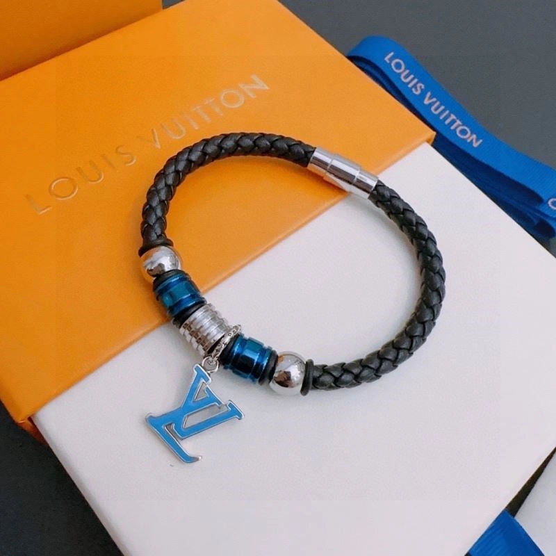 Louis Vuitton Bracelets ZipUp 249139
