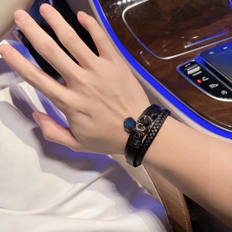 Louis Vuitton Bracelets Timeless 249123