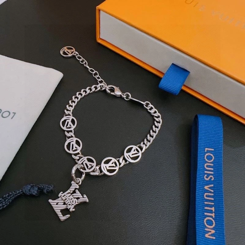 Louis Vuitton Bracelets WellDesigned 249131