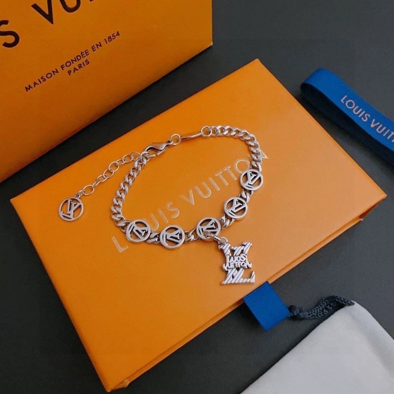 Louis Vuitton Bracelets WellDesigned 249131