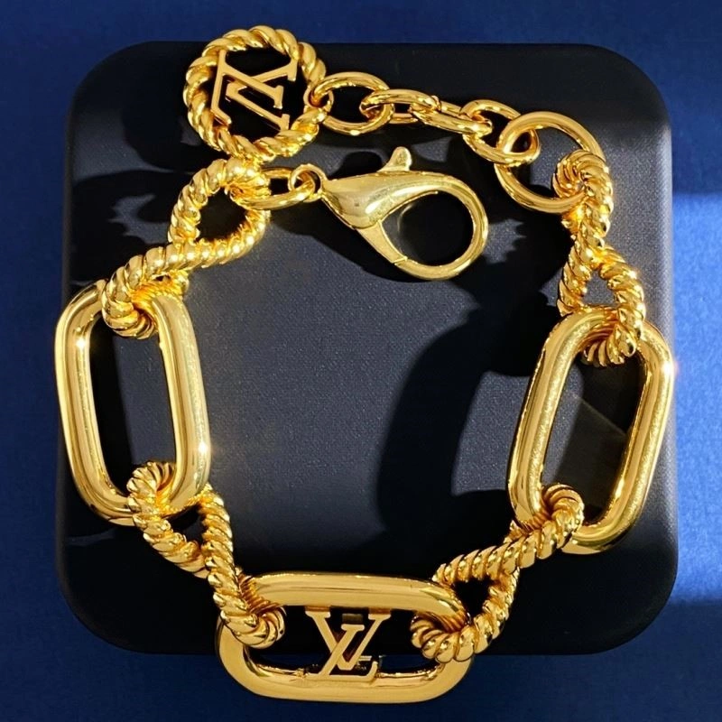 Louis Vuitton Bracelets Breathable 249106