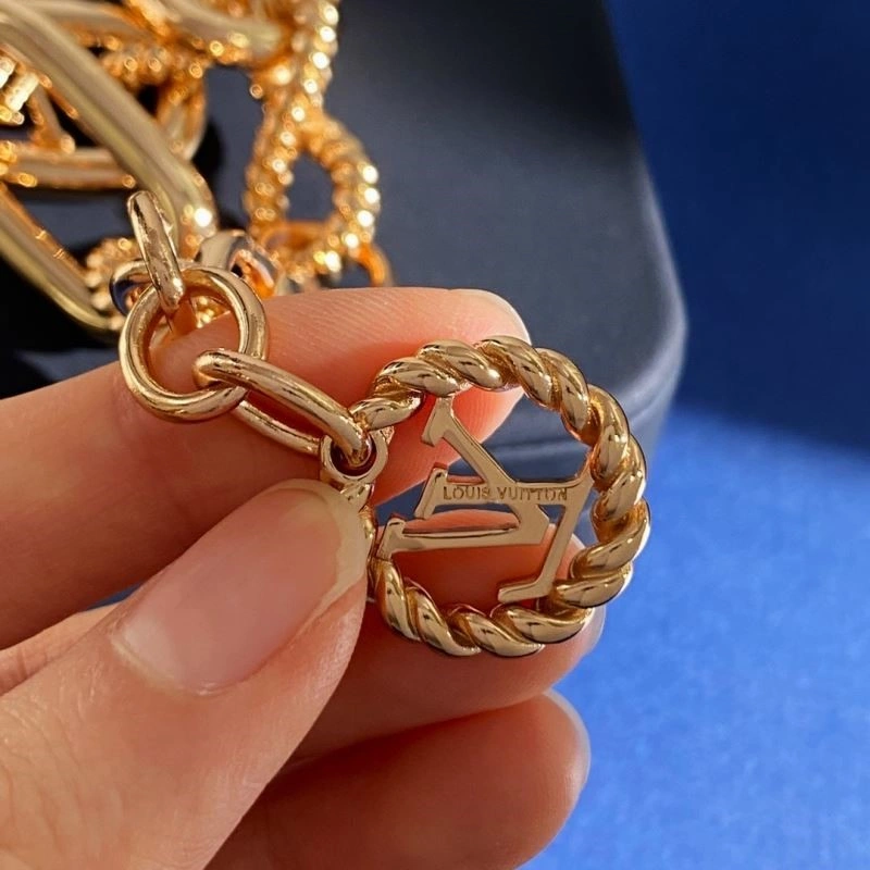 Louis Vuitton Bracelets Breathable 249106