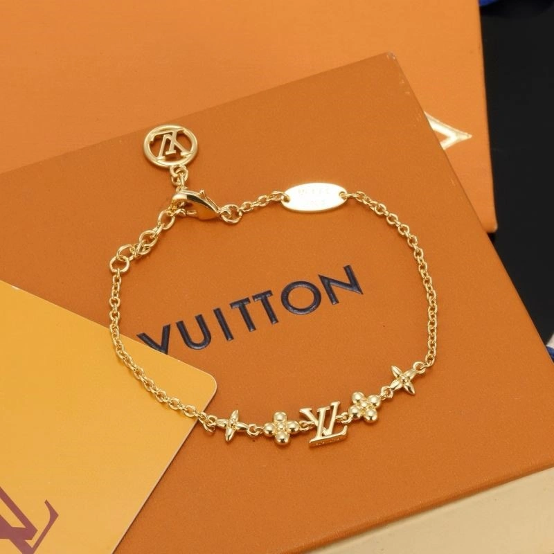 Louis Vuitton Bracelets Sleek 249107