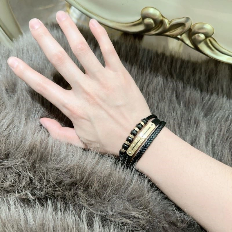 Louis Vuitton Bracelets Effortless 249133
