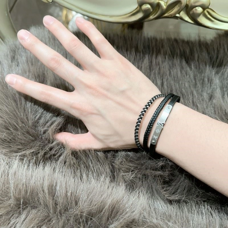 Louis Vuitton Bracelets Durable 249109