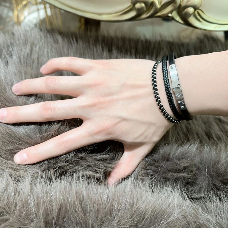 Louis Vuitton Bracelets Durable 249109