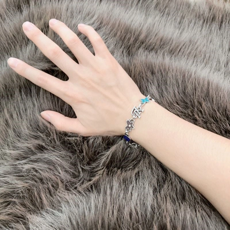 Louis Vuitton Bracelets Flexible 249111