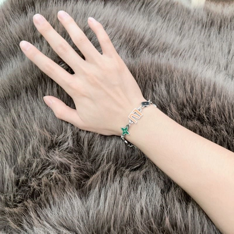 Durable Louis Vuitton Bracelets 249130