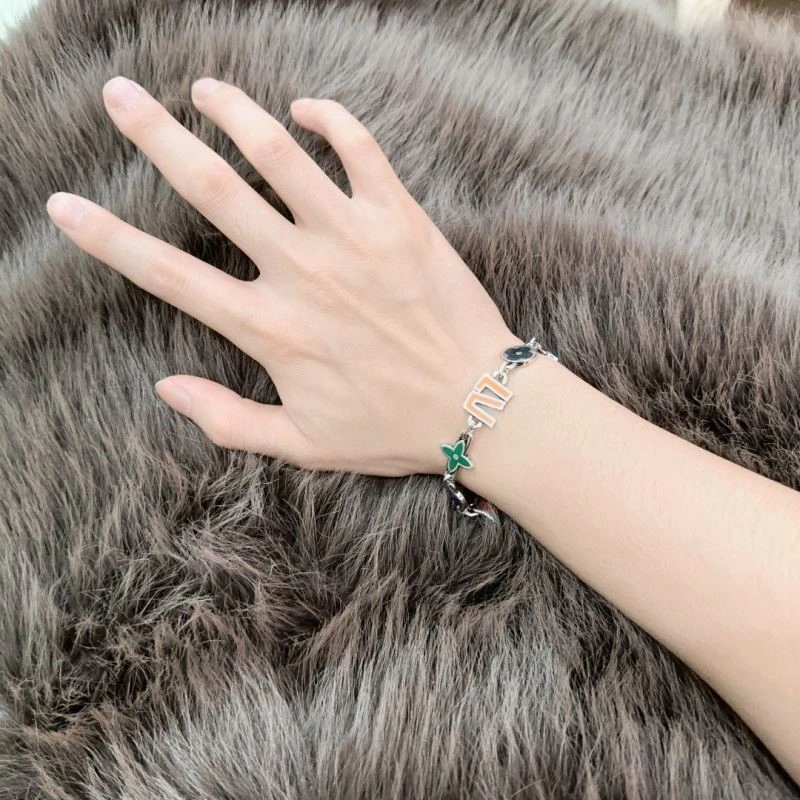 Durable Louis Vuitton Bracelets 249130