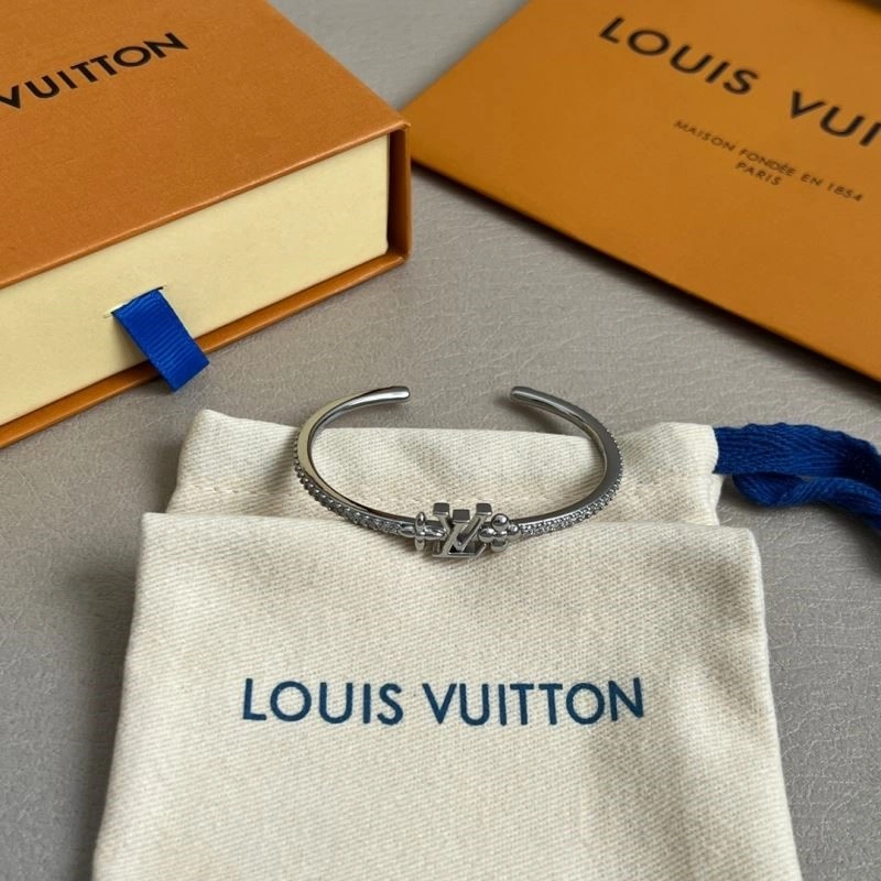 Louis Vuitton Bracelets Unisex 249117