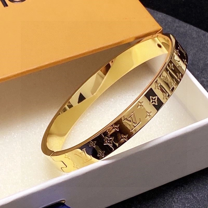 Louis Vuitton Bracelets TechFriendly 249125