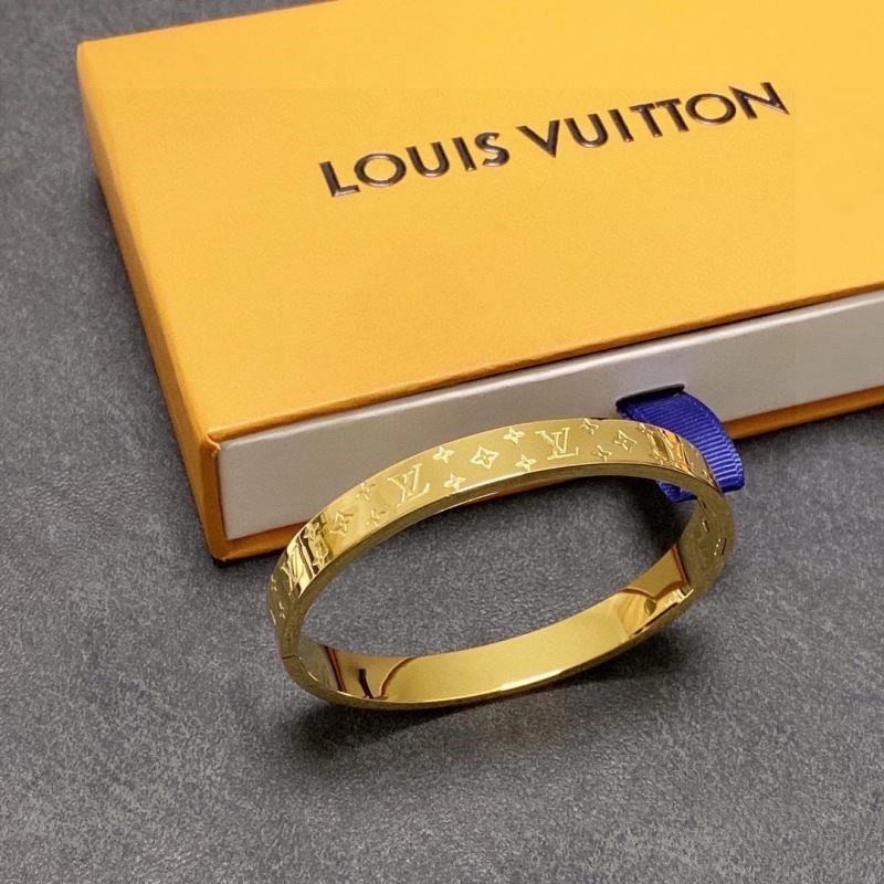 Louis Vuitton Bracelets TechFriendly 249125
