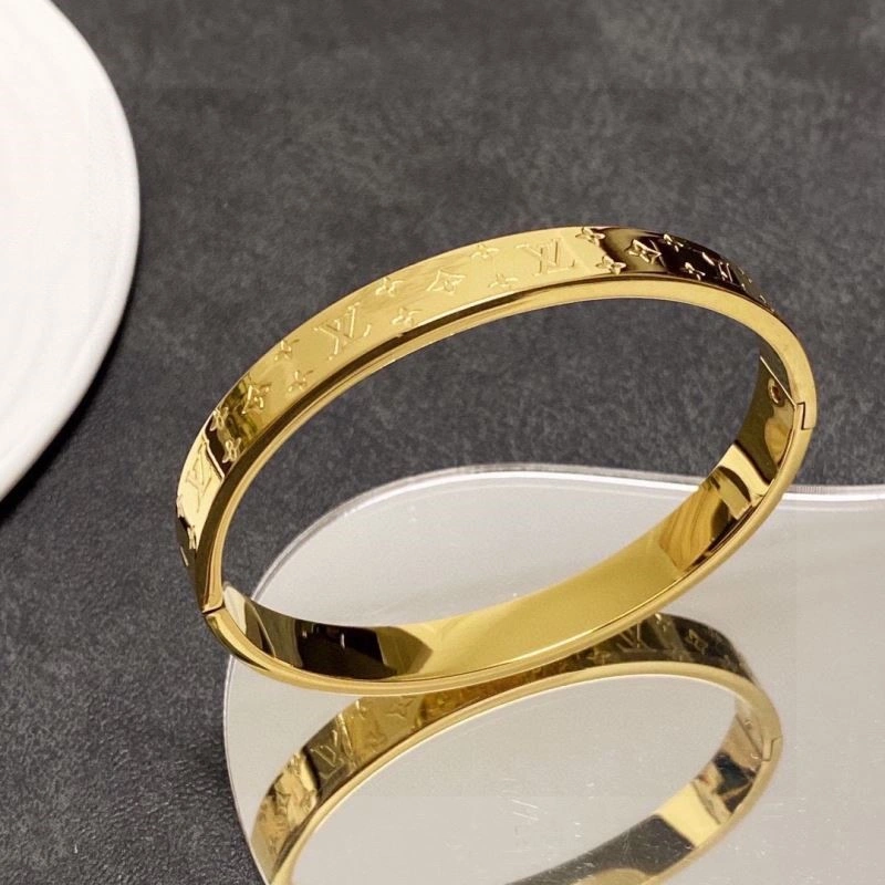 Louis Vuitton Bracelets TechFriendly 249125