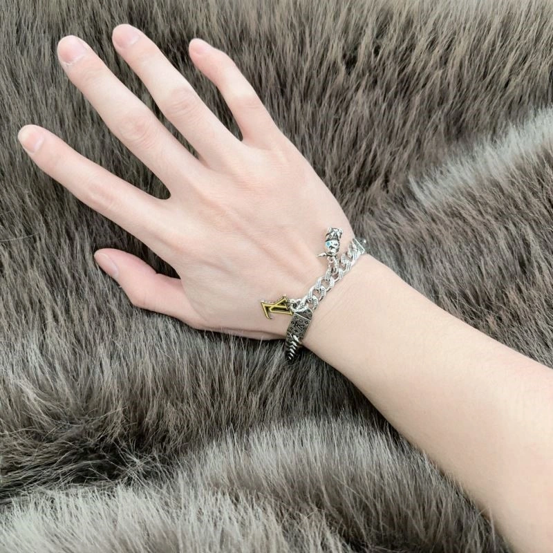 Louis Vuitton Bracelets FreshLook 249137