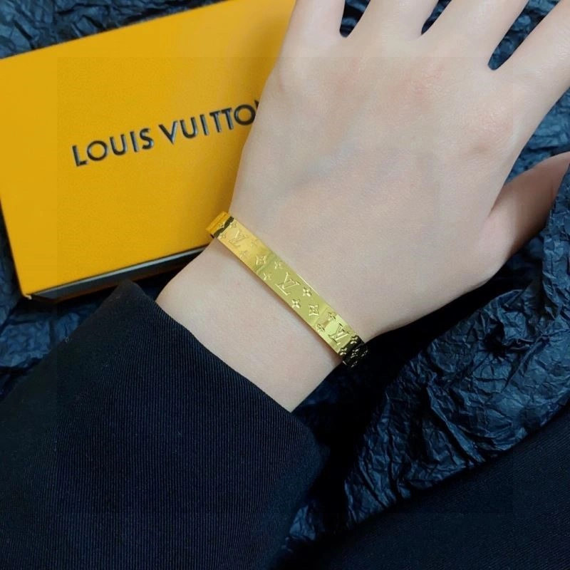 Louis Vuitton Bracelets Bold 249134