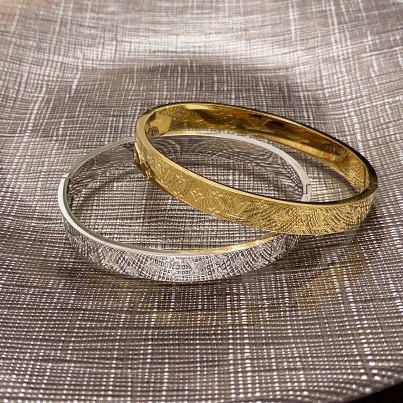 Louis Vuitton Bracelets Bold 249134