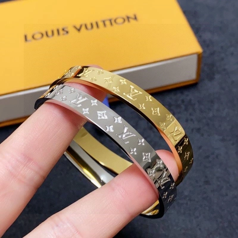 Louis Vuitton Bracelets Bold 249134