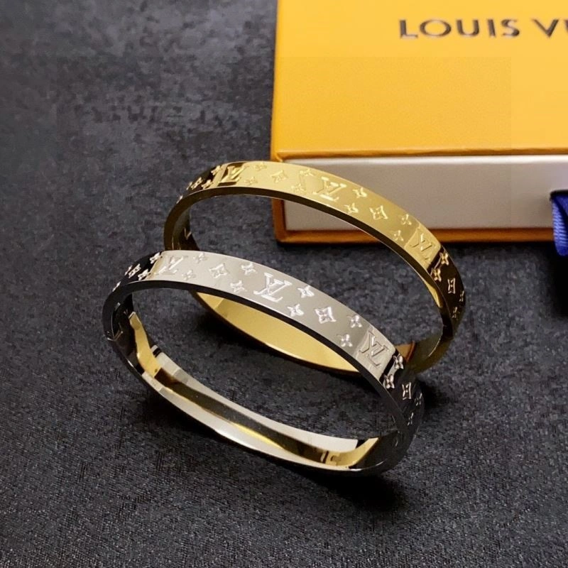 Louis Vuitton Bracelets Bold 249134