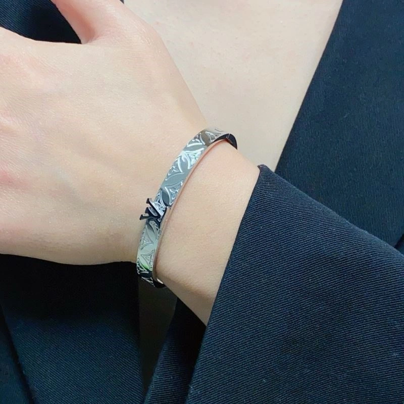 OnTrend Louis Vuitton Bracelets 249127