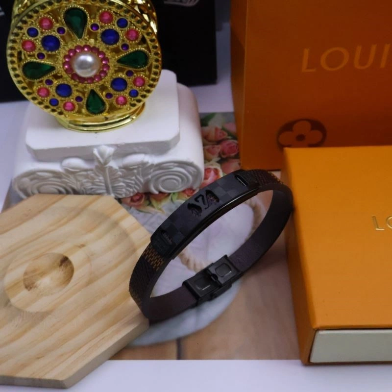 Louis Vuitton Bracelets EyeCatching 249105