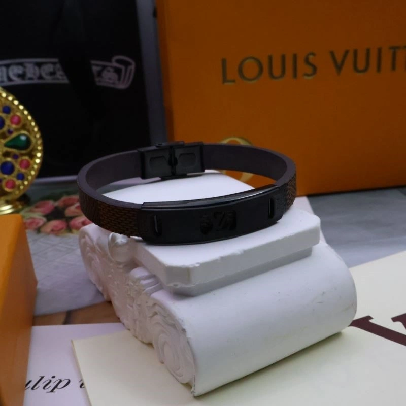 Louis Vuitton Bracelets EyeCatching 249105