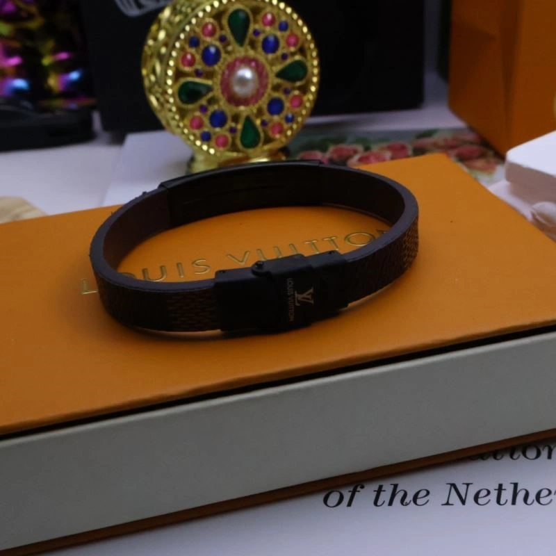 Louis Vuitton Bracelets EyeCatching 249105