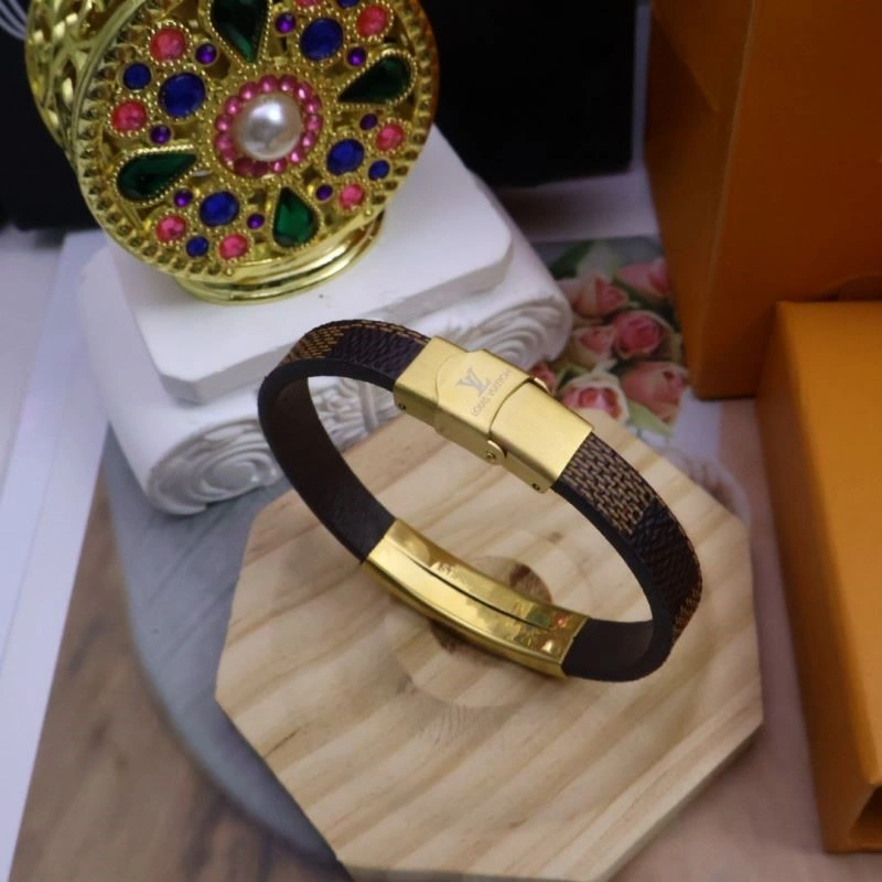 Stylish Louis Vuitton Bracelets 249103
