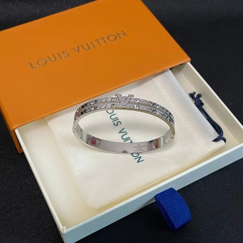Louis Vuitton Bracelets Chic 249104