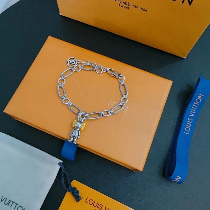 Louis Vuitton Bracelets EasyCare 249099
