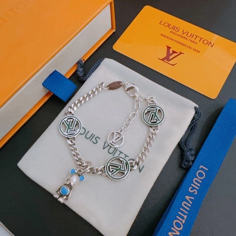 Breathable Louis Vuitton Bracelets 249096