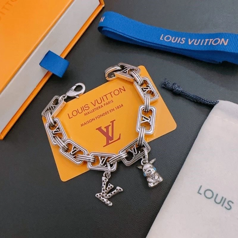 Louis Vuitton Bracelets Bold 249094