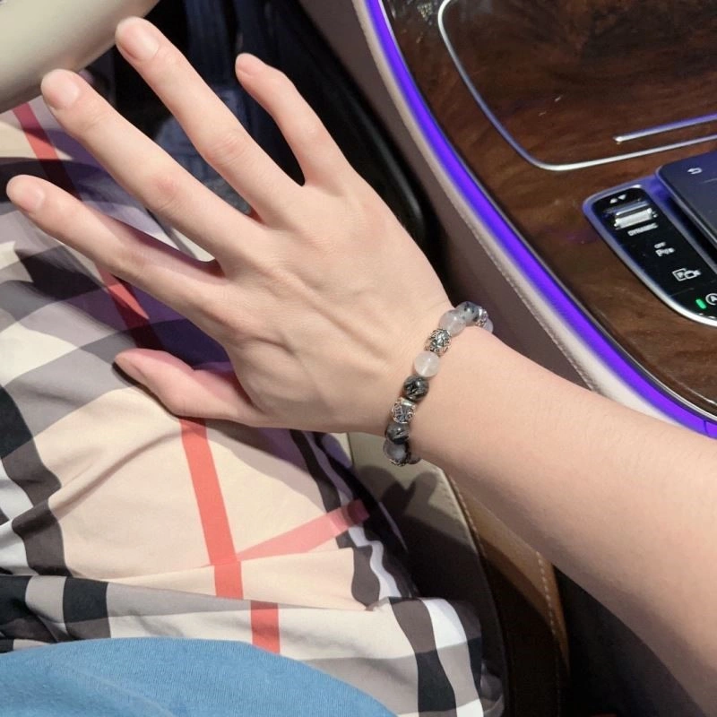 Louis Vuitton Bracelets Cozy 249095