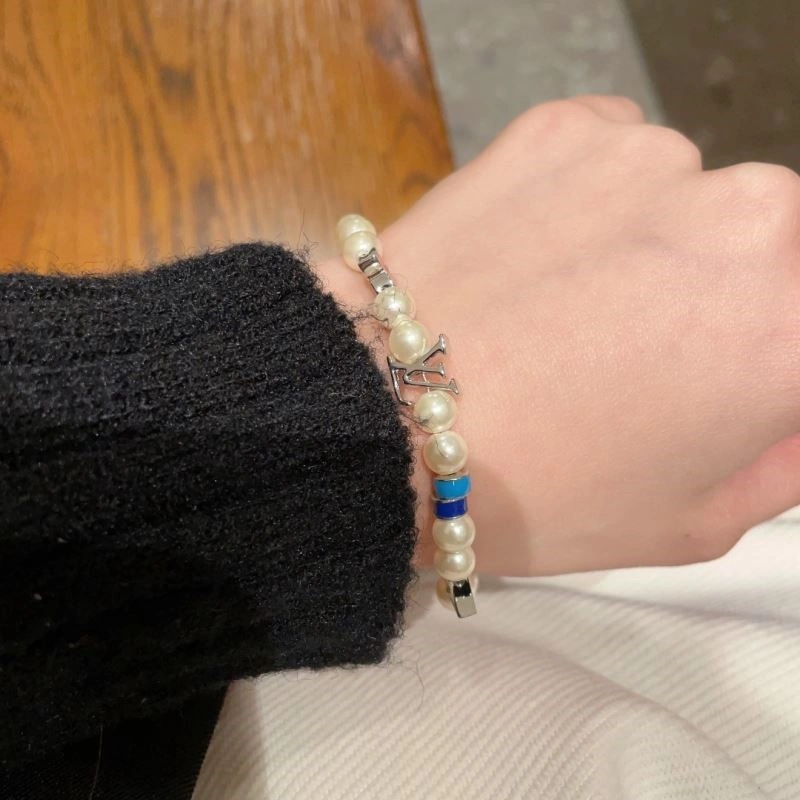 AllSeason Louis Vuitton Bracelets 249097
