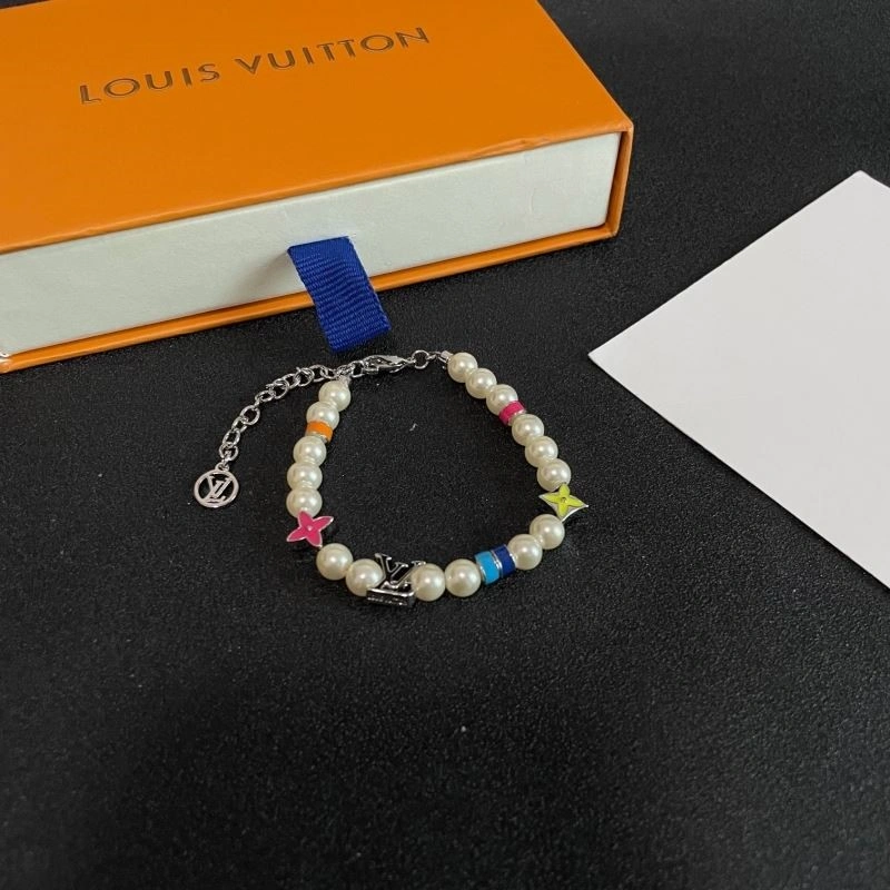 AllSeason Louis Vuitton Bracelets 249097