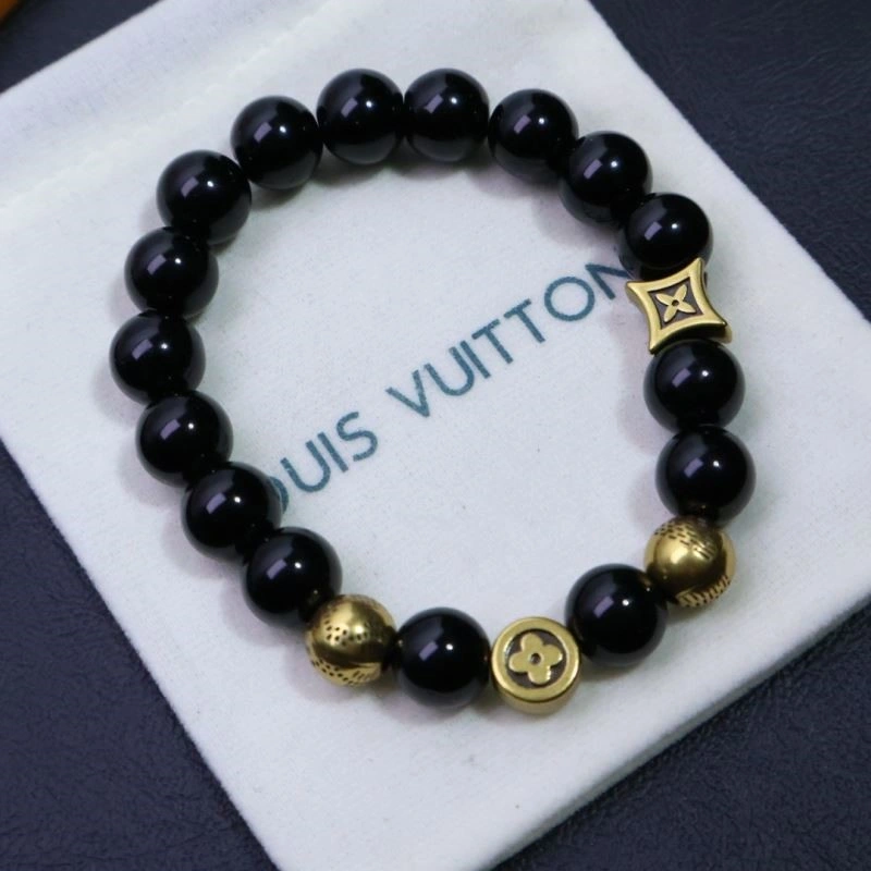 Chic Louis Vuitton Bracelets 248839
