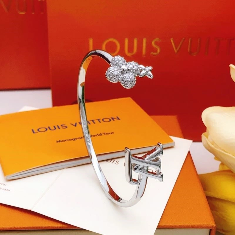 Functional Louis Vuitton Bracelets 248812