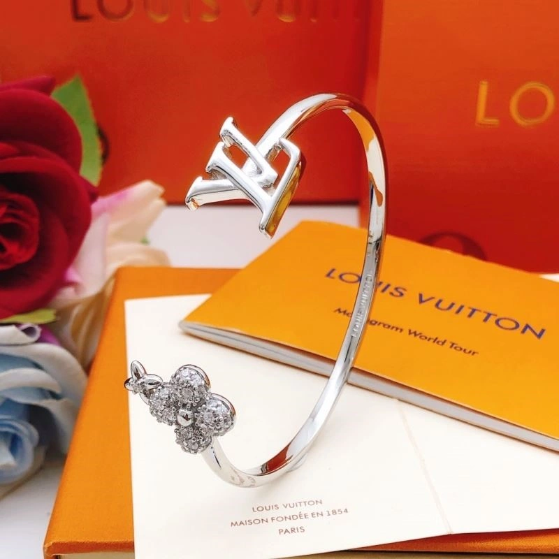 Functional Louis Vuitton Bracelets 248812