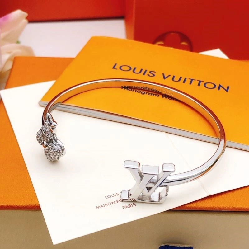 Functional Louis Vuitton Bracelets 248812