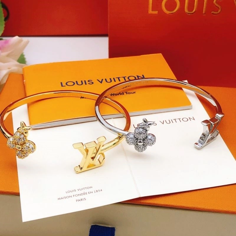 Functional Louis Vuitton Bracelets 248812
