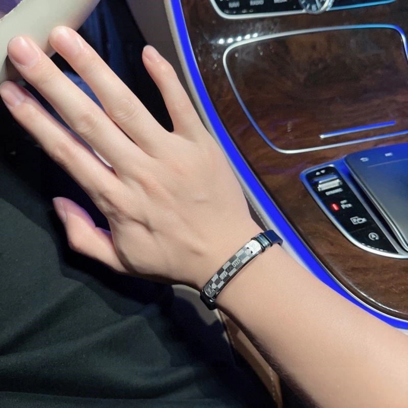 Louis Vuitton Bracelets Resilient 248835